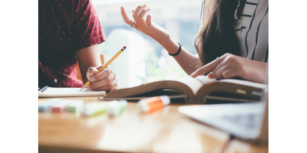 Suplementacja w czasie wzmożonego wysiłku umysłowego – jak wspierać mózg podczas sesji i egzaminów?